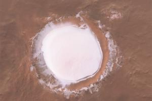 ویدیویی خیره کننده از دهانه «کارالیوف» مریخ
