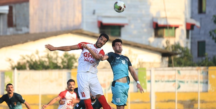شکست خانگی نیروی زمینی مقابل هوادار