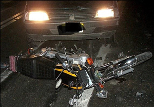 تصادف مرگبار خودرو پژو با موتورسیکلت در بندرلنگه