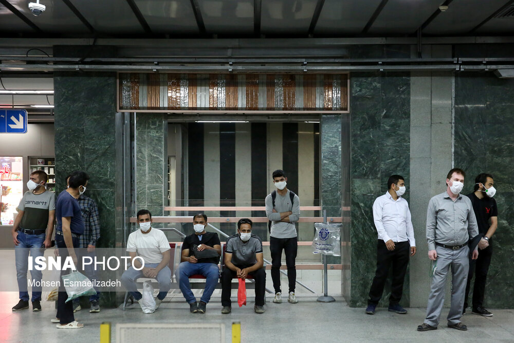 قطار شهری مشهد پس از اجرای طرح ماسک اجباری