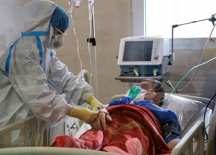 معاون وزیر بهداشت: مشکلی برای پذیرش بیماران کرونایی نداریم