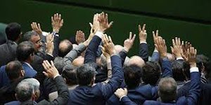 آسیب تندروها به اصولگرایان