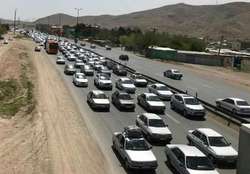 ترافیک نیمه‌سنگین در آزادراه‌های زنجان
