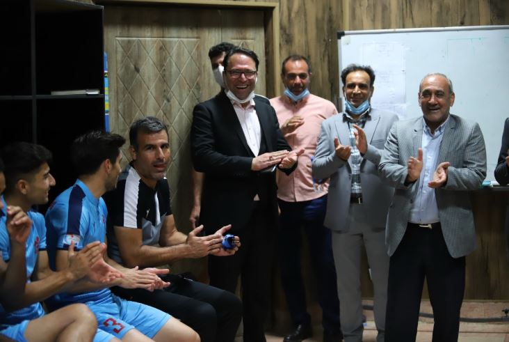 گرشاسبی بعد از برد در رختکن پیکانی‌ها