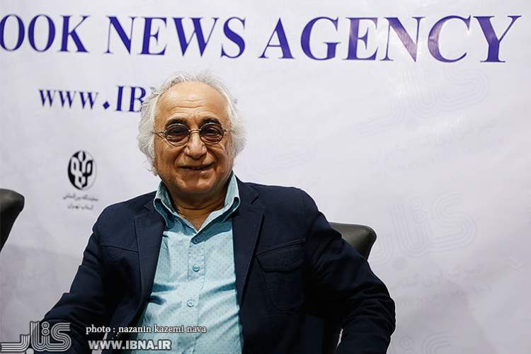 شمس لنگرودی: تنهایی، عشق و مرگ همیشه در شعرهای من وجود دارد