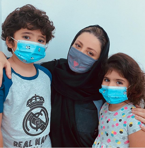 چهره ها/ ماسک اسپورت شیلا خداداد و فرزندانش