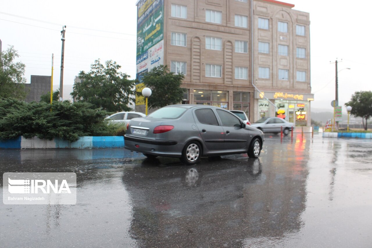 باران شدید و جاری شدن سیلاب در خلخال