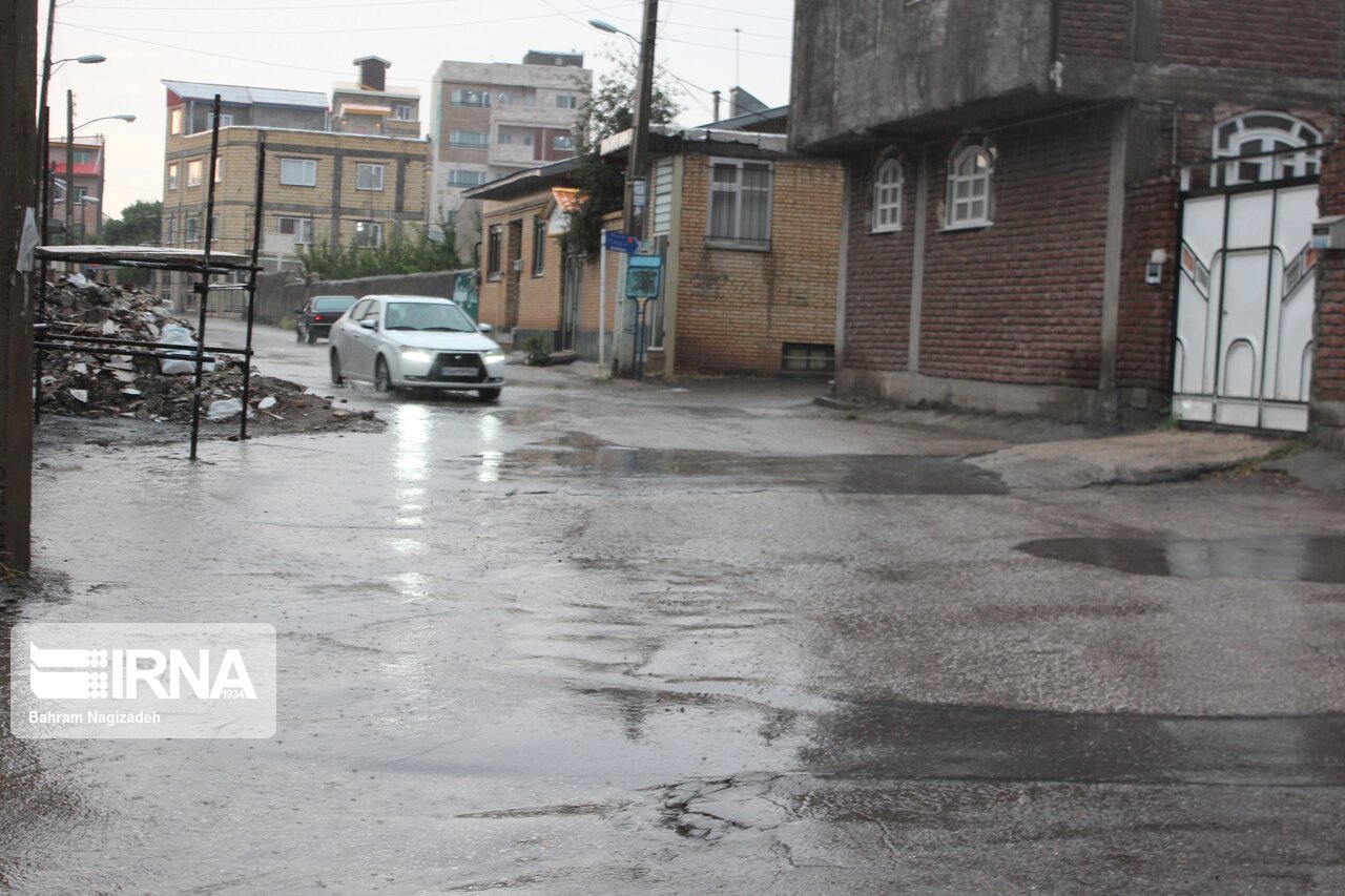 باران شدید و جاری شدن سیلاب در خلخال