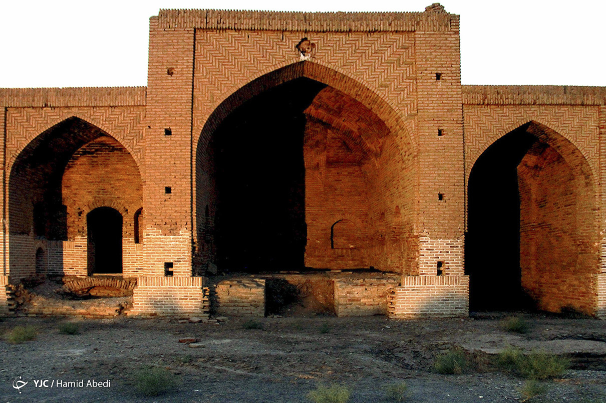 مادر کاروانسرا‌های ایران