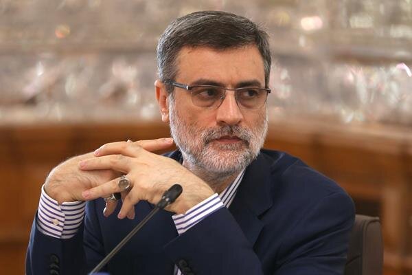 قاضی‌زاده هاشمی: طرح شایعه "واگذاری کیش به چینی‌ها" در جهت توقف قرارداد ایران و چین است