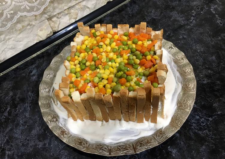 کيک مرغ با تزئين باغچه