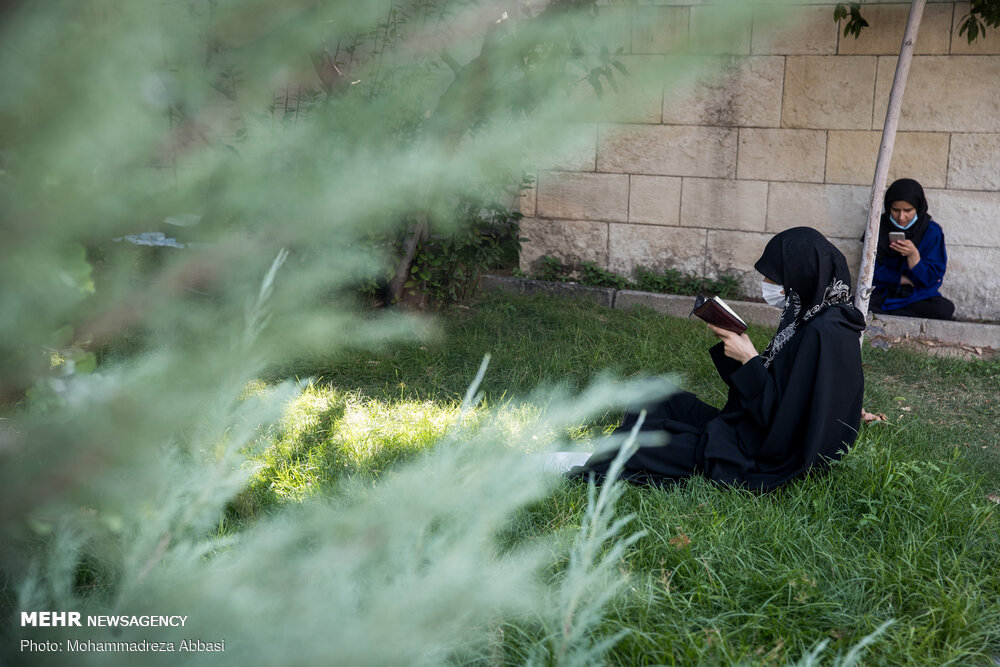 مراسم دعای عرفه در دانشگاه تهران