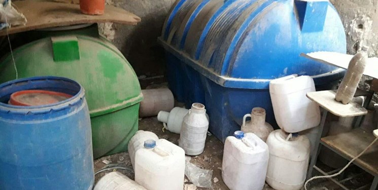 کشف کارگاه تولید مشروبات الکی در شاهرود