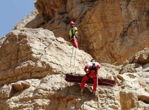 نجات گردشگر ۴۵ ساله در منطقه «بانزکه» ماژین توسط هلال احمر