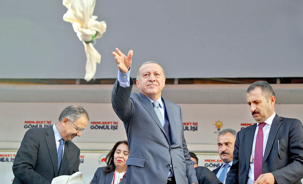 ارزپاشی ۷ میلیارد دلاری اردوغان در ۷ روز