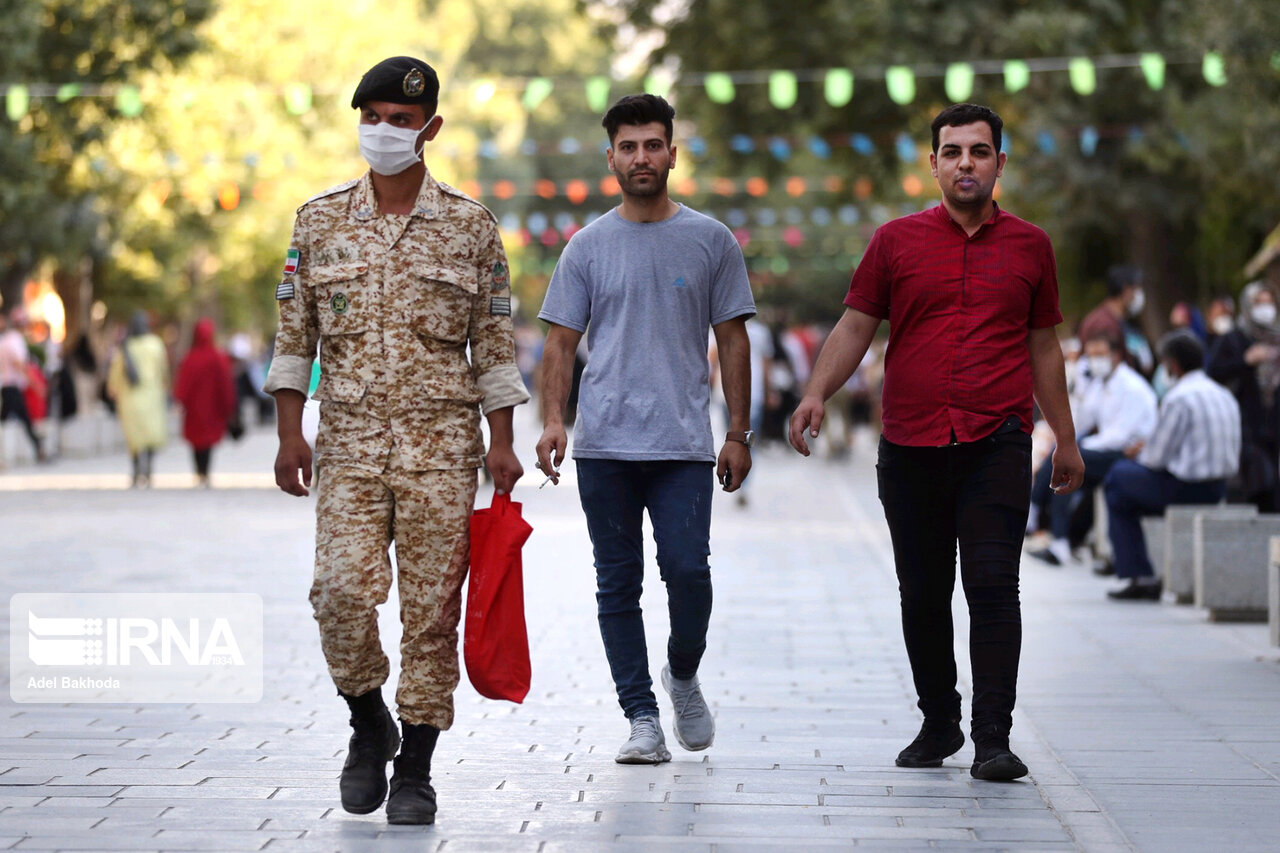 خیابان گردی در وضعیت قرمز همدان