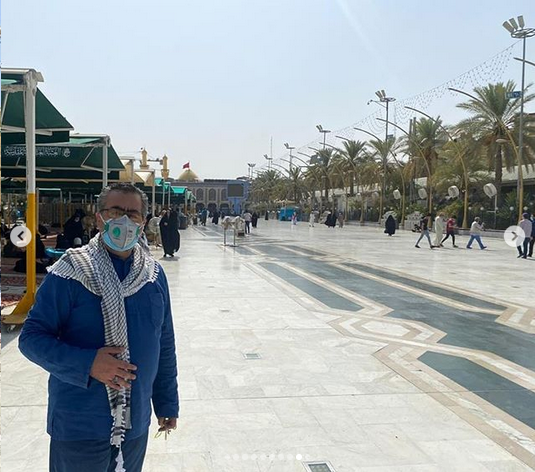 تصاویری از جهانپور با دو ماسک در بین ‌الحرمین