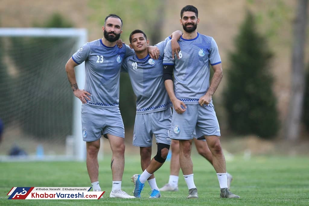 تمرین استقلالی ها زیرنظر فرهاد مجیدی