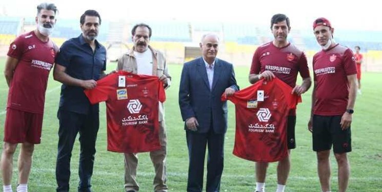 هدیه باشگاه پرسپولیس به دو پیشکسوت