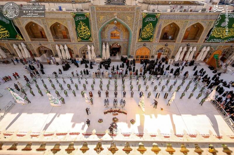 تعویض پرچم حرم حضرت علی(ع)