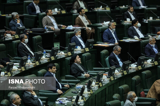 تذکرات کتبی نمایندگان به روحانی و وزرا