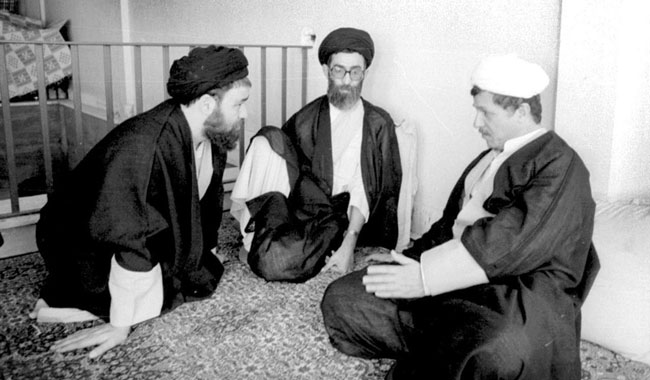 شب عزل در جماران؛ پیش امام گریه کردم