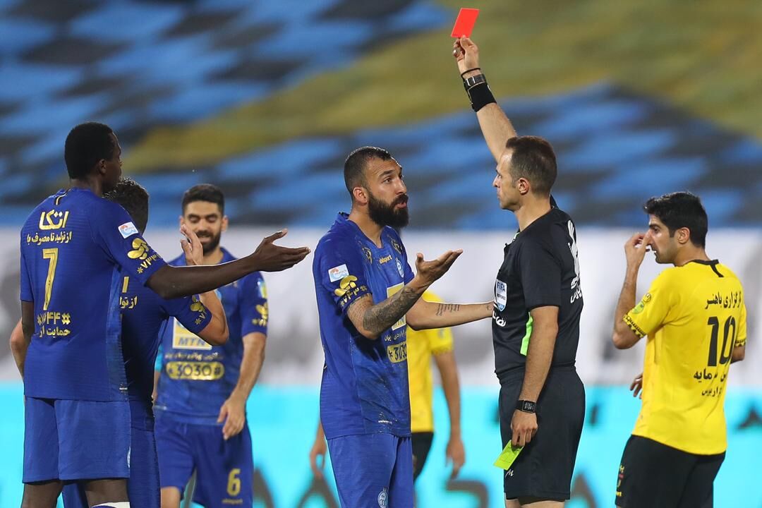 سپاهان، متخصص حذف کردن استقلال