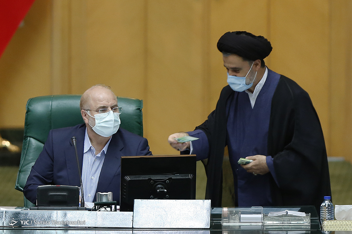 عکس/ عیدی دادن نمایندگان بعد از عید غدیر
