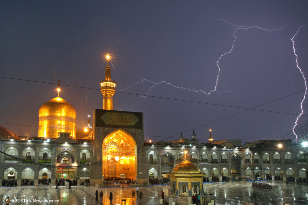 حال و هوای بارگاه منور رضوی