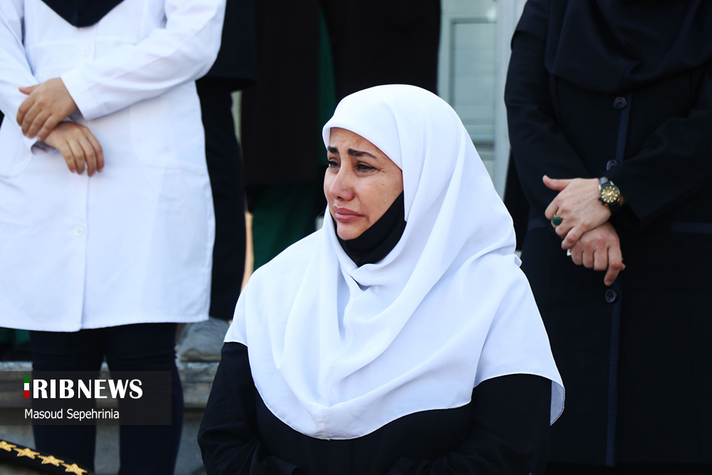 عکس/ تشییع شهید مدافع سلامت دکتر مرضیه روشندل در تبریز