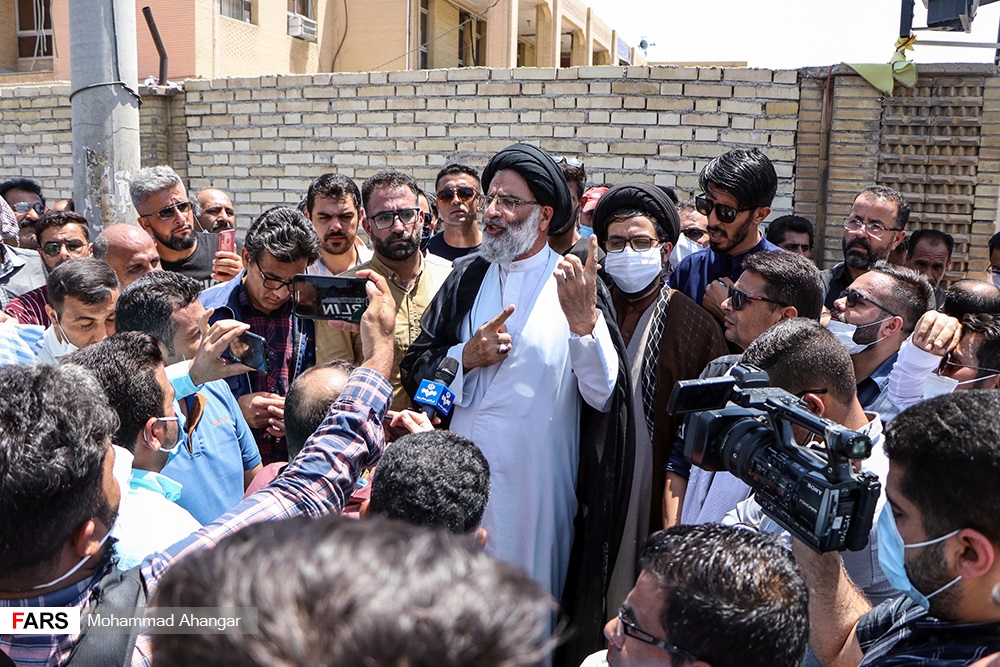 امام جمعه اهواز در جمع کارگران معترض نیشکر هفت تپه