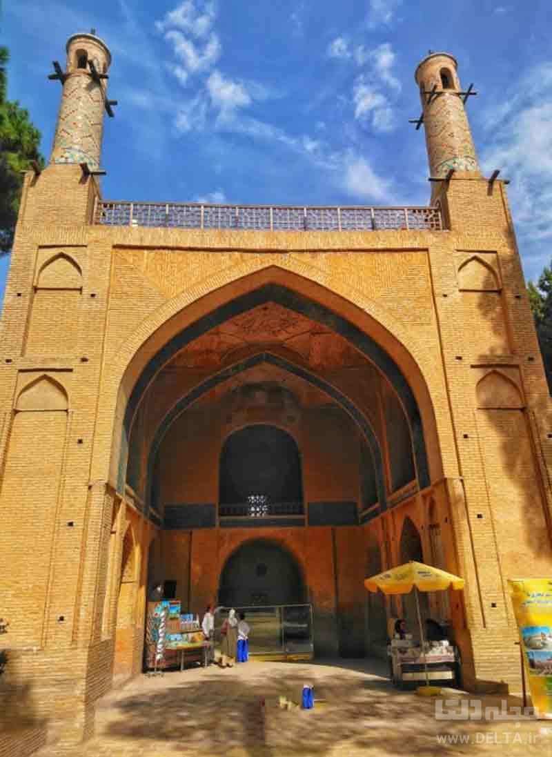منارجنبان اصفهان و رازهای آن