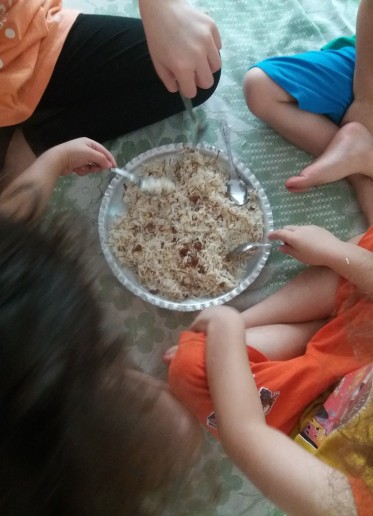 از شما/ نهار مخصوص سه قلوهاي گلم 