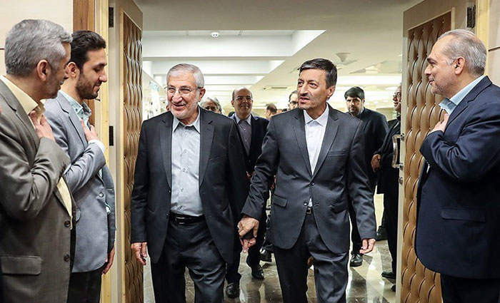 واکنش های تحلیلگران به جنجال فتاح