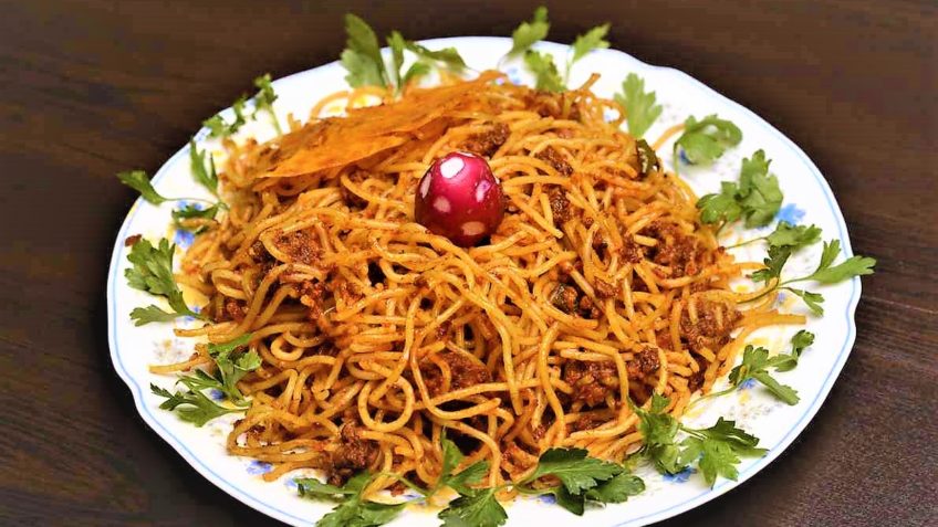 ماکاروني با طعم سويا و گشنيز