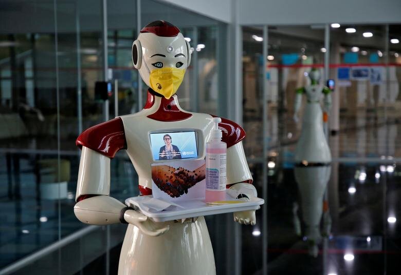  ربات‌های جالبی که برای مقابله با کروناویروس ساخته شده‌اند