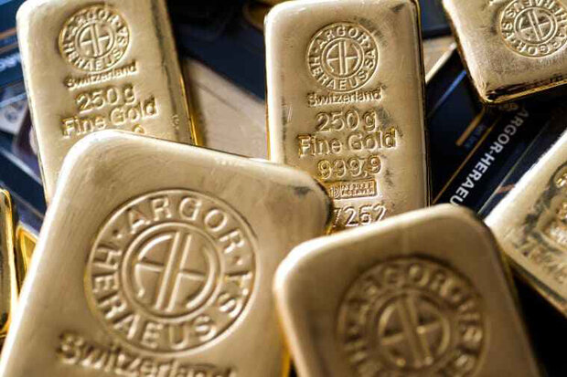 سقوط قیمت طلا در بازارهای جهان