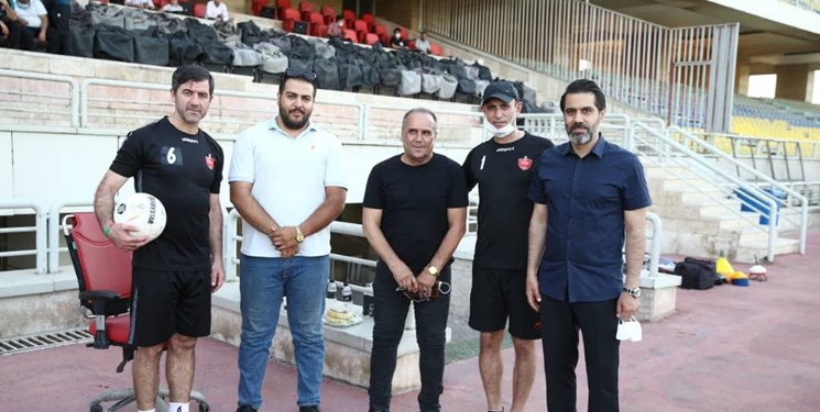 حضور پیشکسوت باشگاه پرسپولیس در تمرین قرمزپوشان