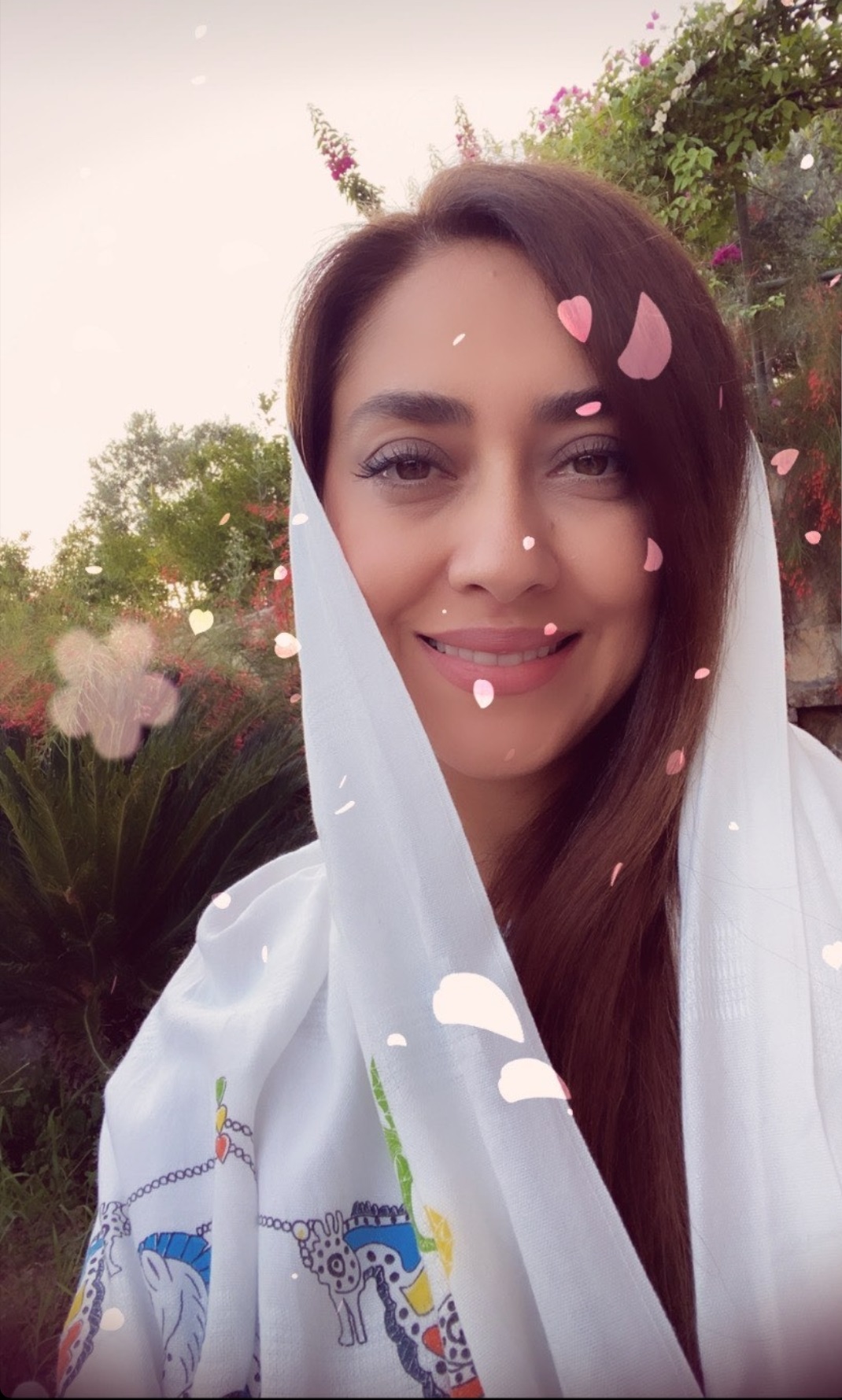 چهره ها/ عکس خندان بهاره کیان افشار