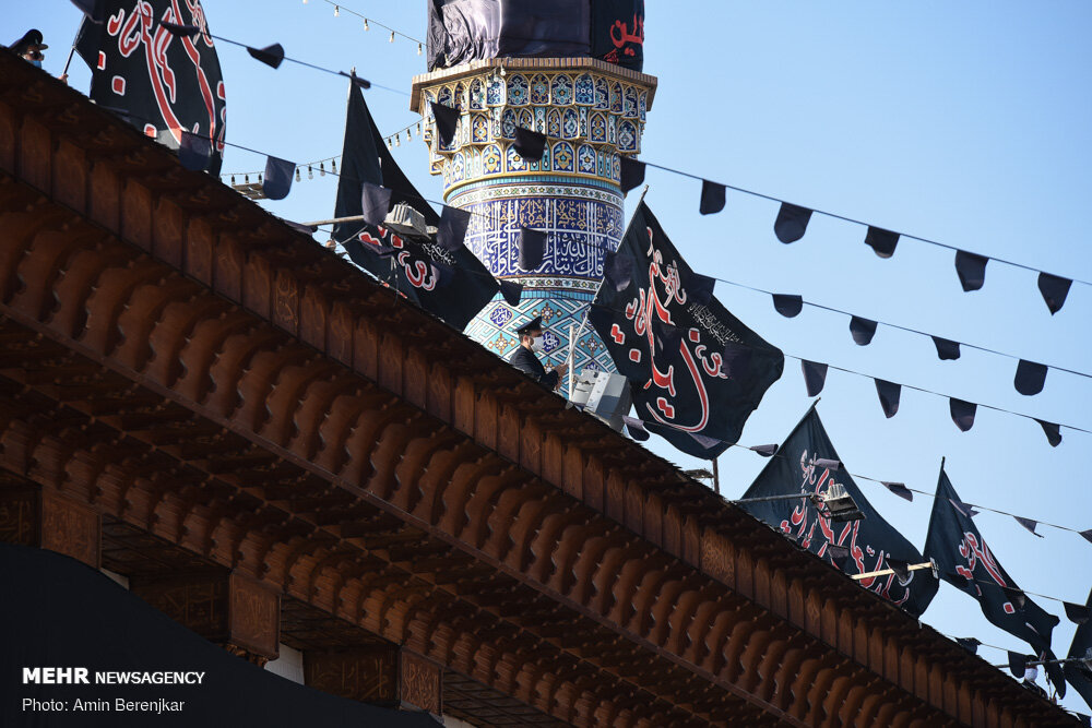 آیین تعویض پرچم حرم حضرت شاهچراغ(ع) شیراز