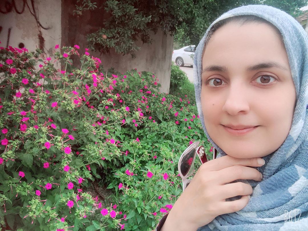 چهره ها/ راز و نیاز خاله نرگس با خدا