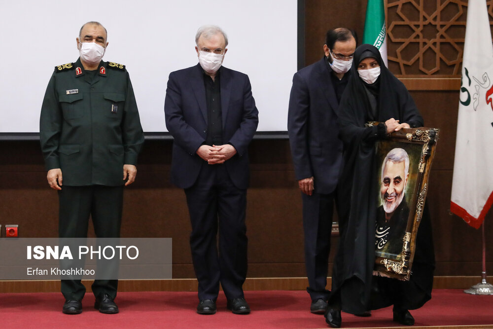 تجلیل از مدافعان سلامت به مناسبت روز پزشک