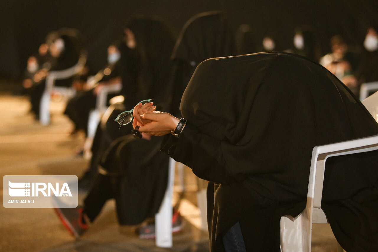 عزاداری در هیئت ریحانه‌الحسین با رعایت پروتکل های بهداشتی