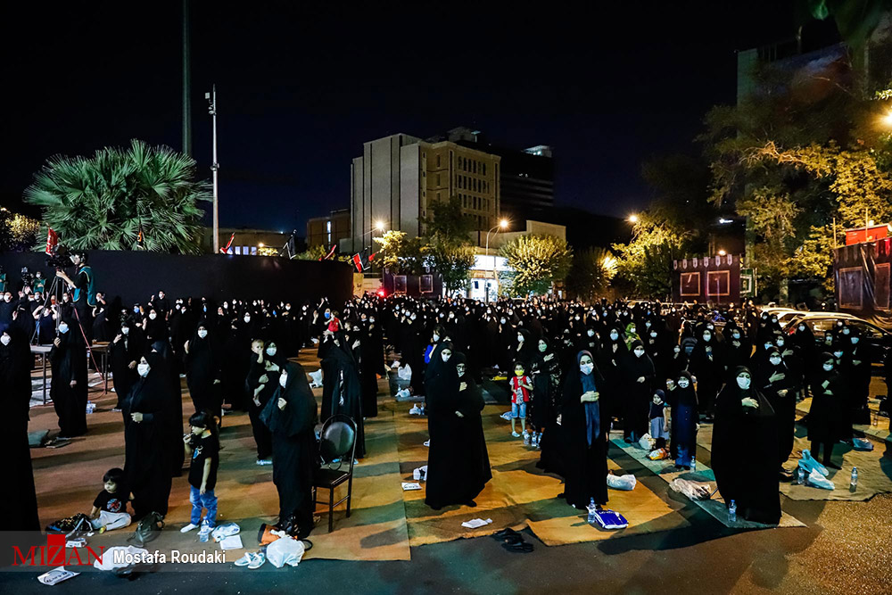 عزاداری شب سوم محرم در میدان فلسطین تهران