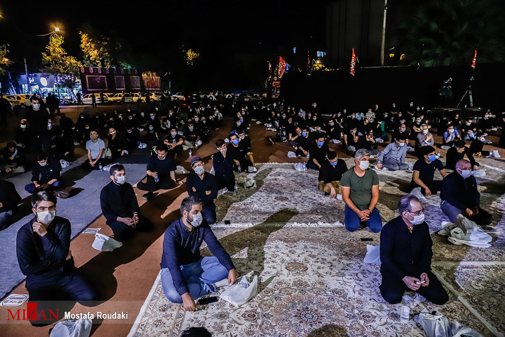 عزاداری شب سوم محرم در میدان فلسطین تهران