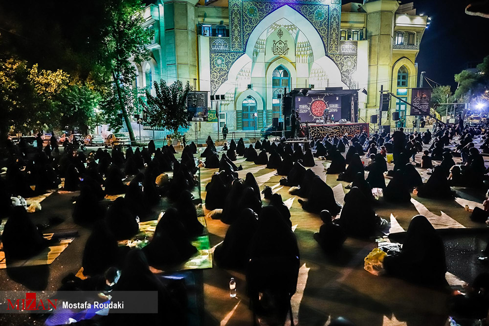 عزاداری شب سوم محرم در میدان فلسطین تهران