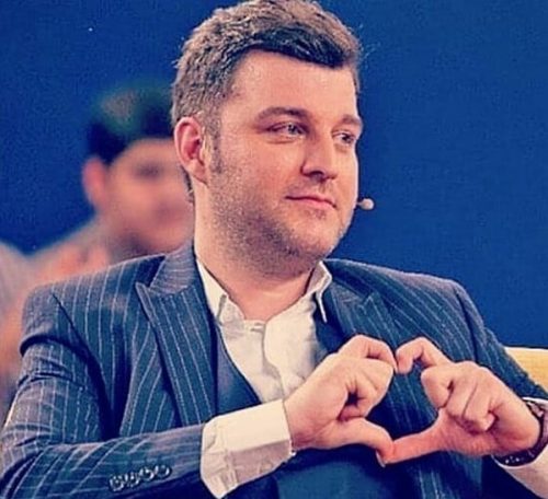 چهره ها/ اولین عکس باربد بابایی در کنار دختران دوقلویش