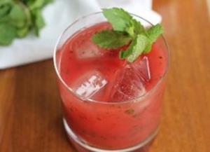 نوشیدنی ها/ لیموناد هندوانه و کیوی برای رفع عطش