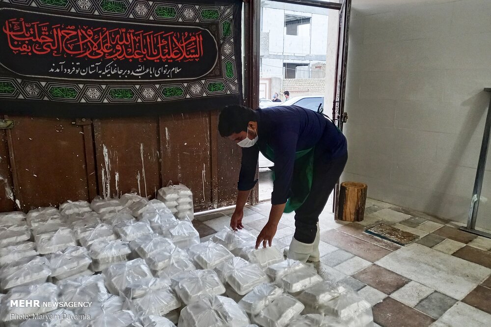 اطعام حسینی هیئت دانشجویی در ایام محرم