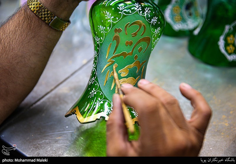 کارگاه تولید لاله شمعدانی